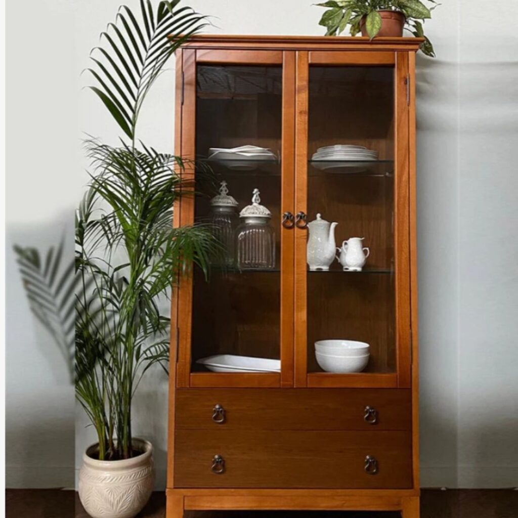 Crockery Unit Design